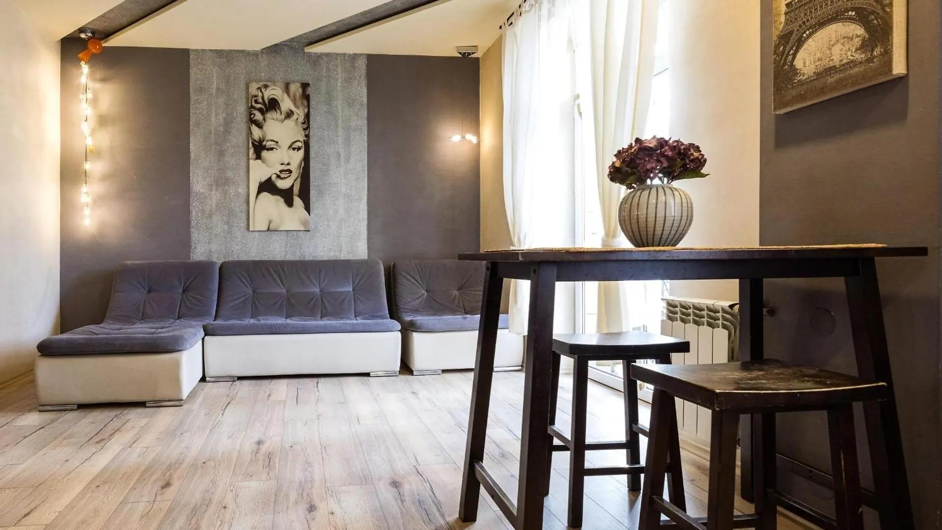Kyiv Paris Apartment contacts